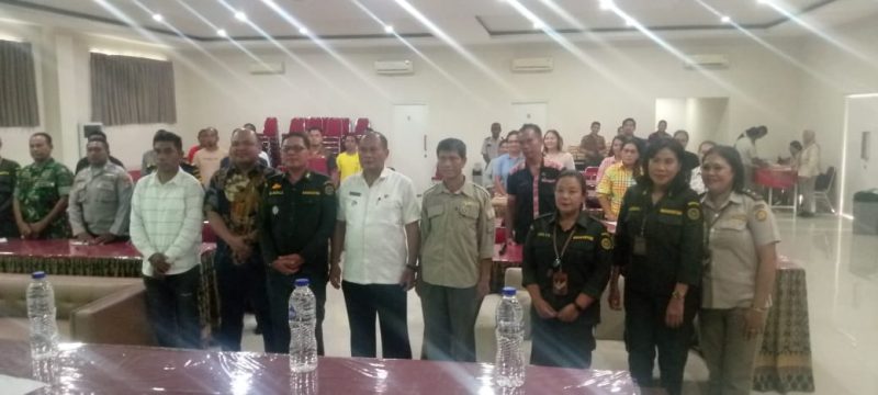 Sosialisasi Karantina Hewan Babi, Ikan, dan Tumbuhan di Aula Ella Hotel, Tambolaka, Sumba Barat Daya