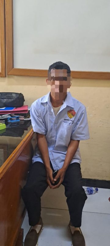 Breaking news!! Penganiayaan Dengan Menggunakan Senjata Tajam Di Kantor Dinas PPO, Kabupaten Sumba Barat Daya, Provinsi Nusa Tenggara Timur