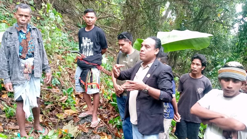 Kuasa Hukum Charles Ana Ote.S.ip.,SH.Kesal Atas Kesepakatan Bersama Kuasa Hukum Saudara Burhan, Terkait Uji Petik Tapal Batas Tanah Pantai Ricca Desa Karang Indah